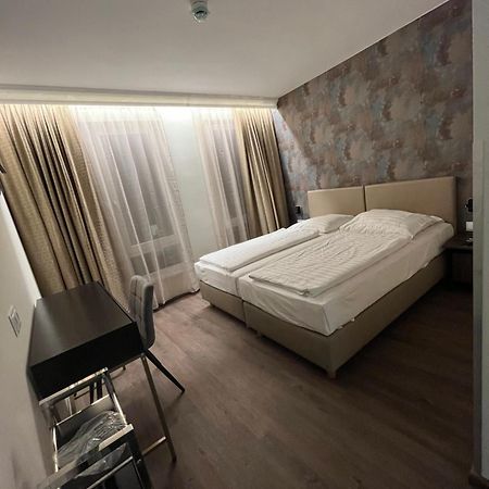 Hotel Adrett Am Dom - Digital Access Кьолн Екстериор снимка