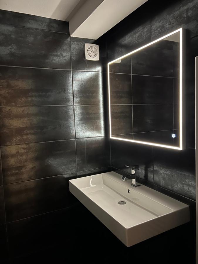 Hotel Adrett Am Dom - Digital Access Кьолн Екстериор снимка